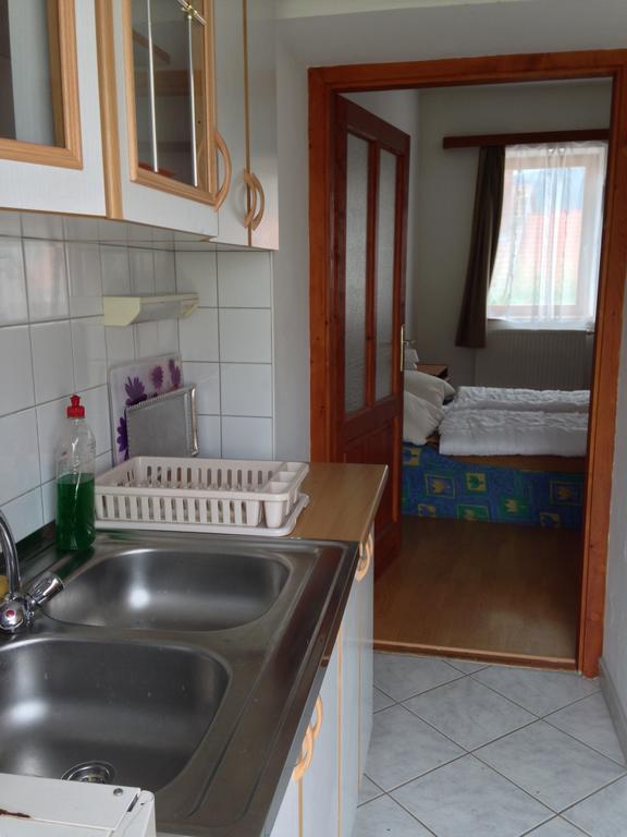 Petra Apartmanok Velem Quarto foto